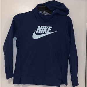 NWT Nike hoodie girls medium